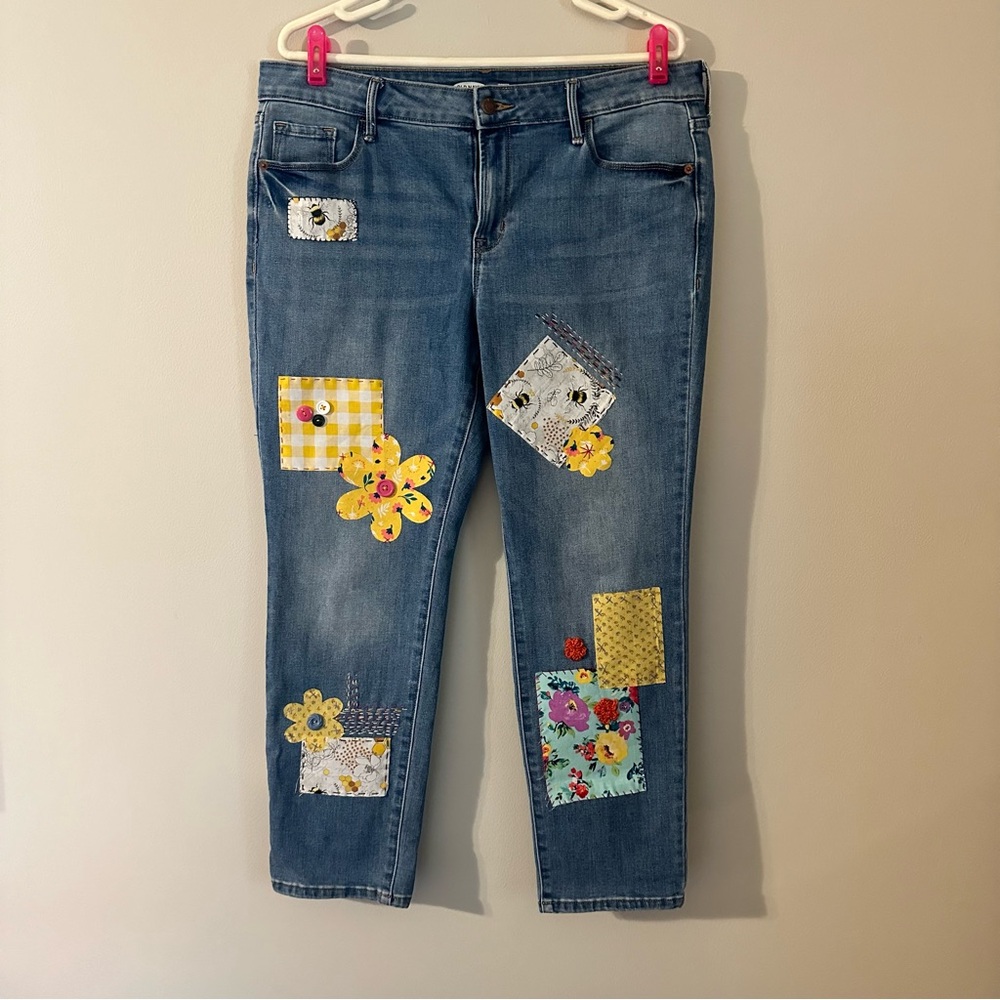 Old Navy up cycled mixed media Boho jeans with Bee Patches, 00AK Size 14,